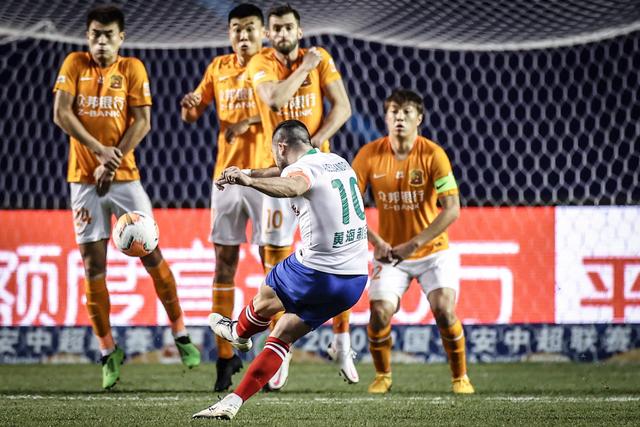 世界杯-乌纳希2球迪亚斯2助 高效摩洛哥3-0加拿大进8强